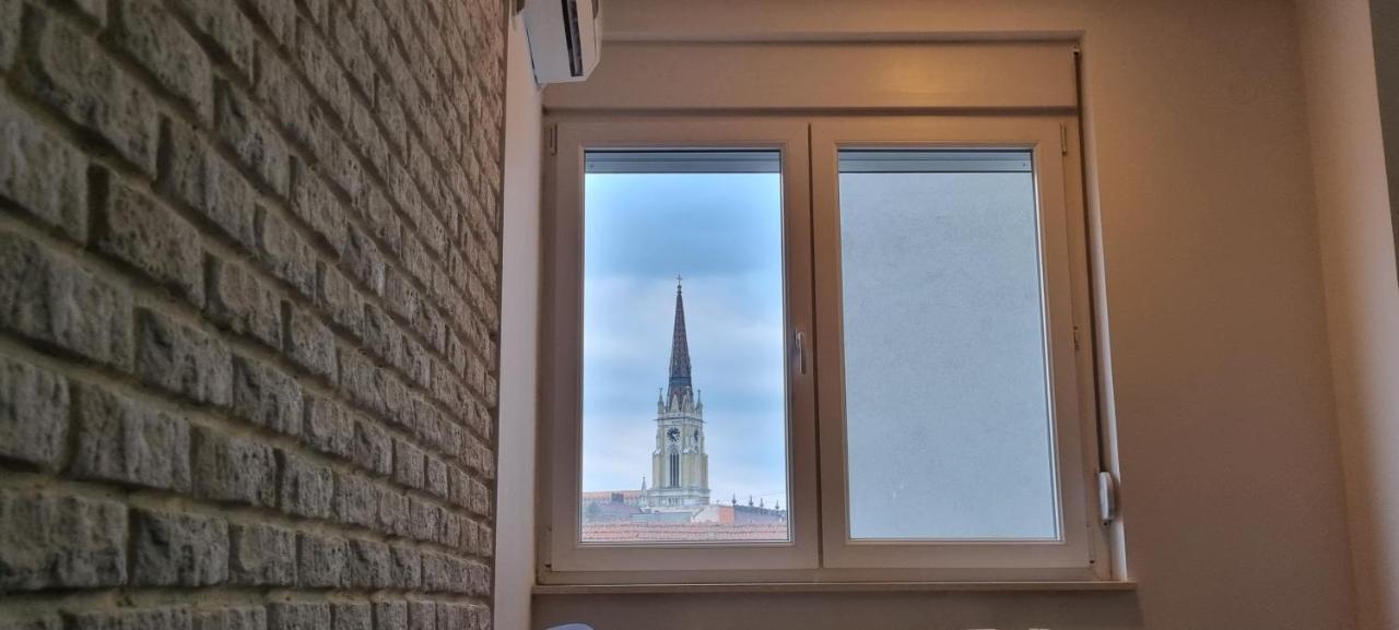 Grove II Apartment = Strict City Centre Novi Sad Eksteriør billede