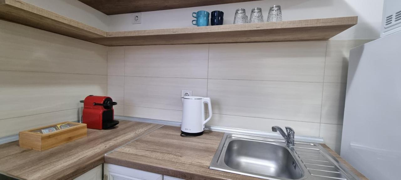 Grove II Apartment = Strict City Centre Novi Sad Eksteriør billede